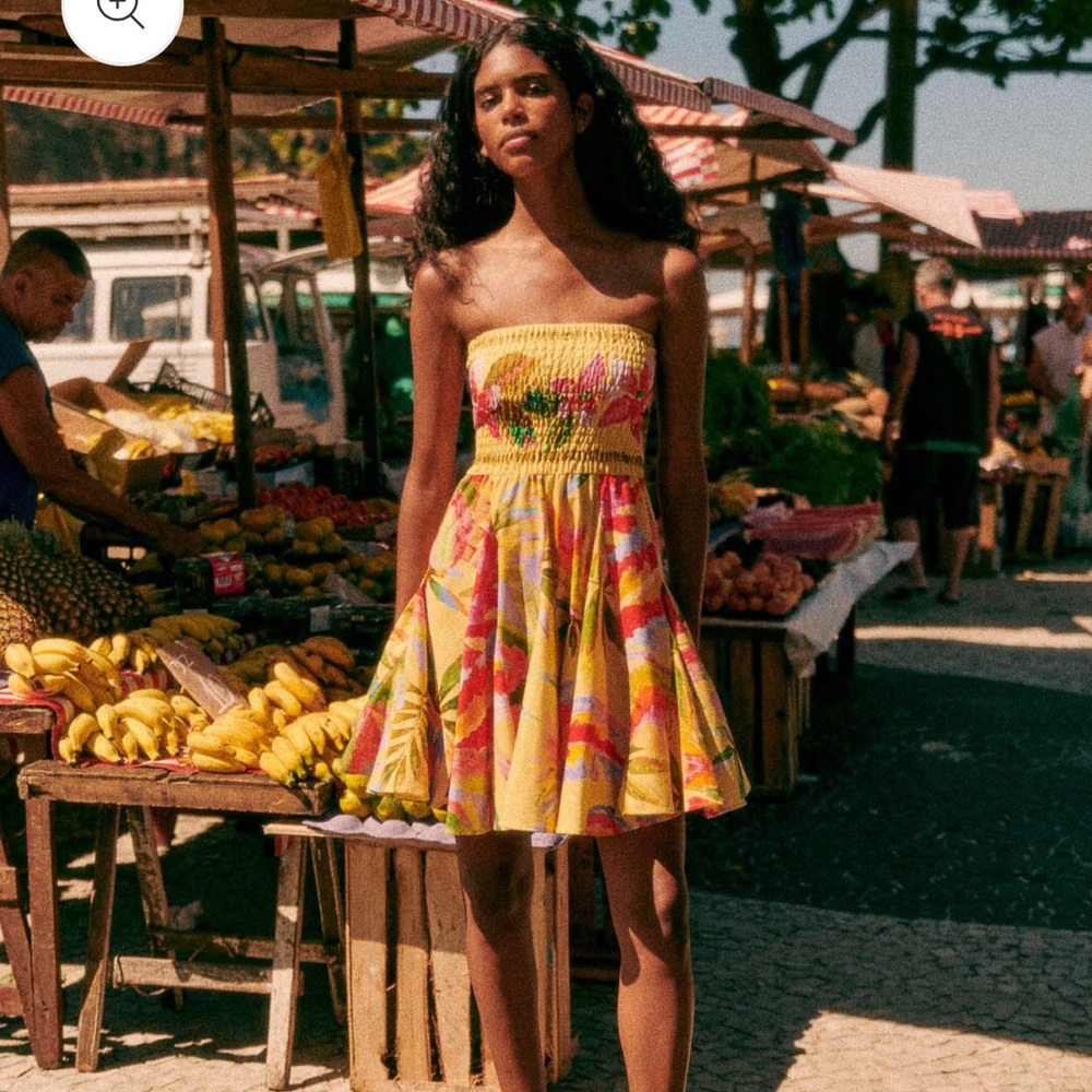 Sezane x FARM Rio Summer Forest Yellow
Olinda Short Dress